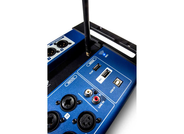 Soundcraft Ui24R Remote controlled mixer and multitrack recorder