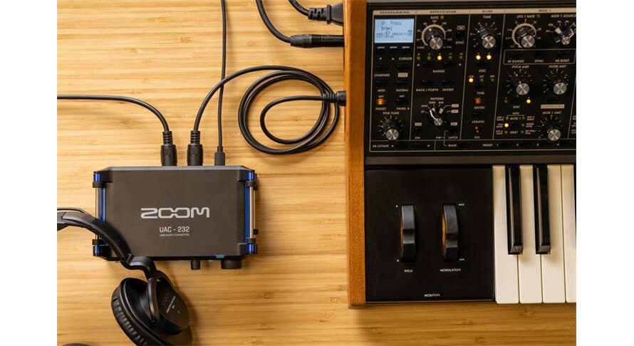 Zoom UAC-232 Interfaces audio