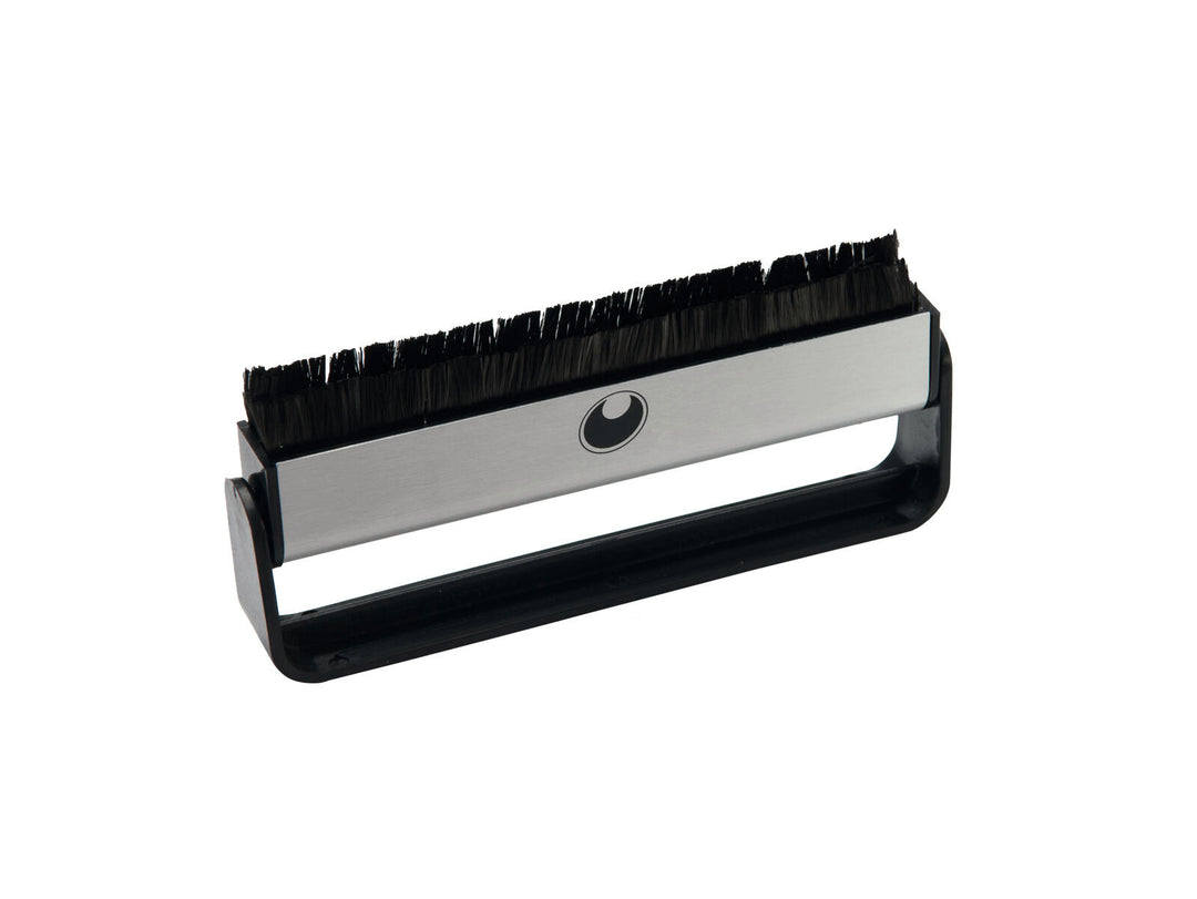 OMNITRONIC brosse en fibre de carbone pour nettoyer les disques
