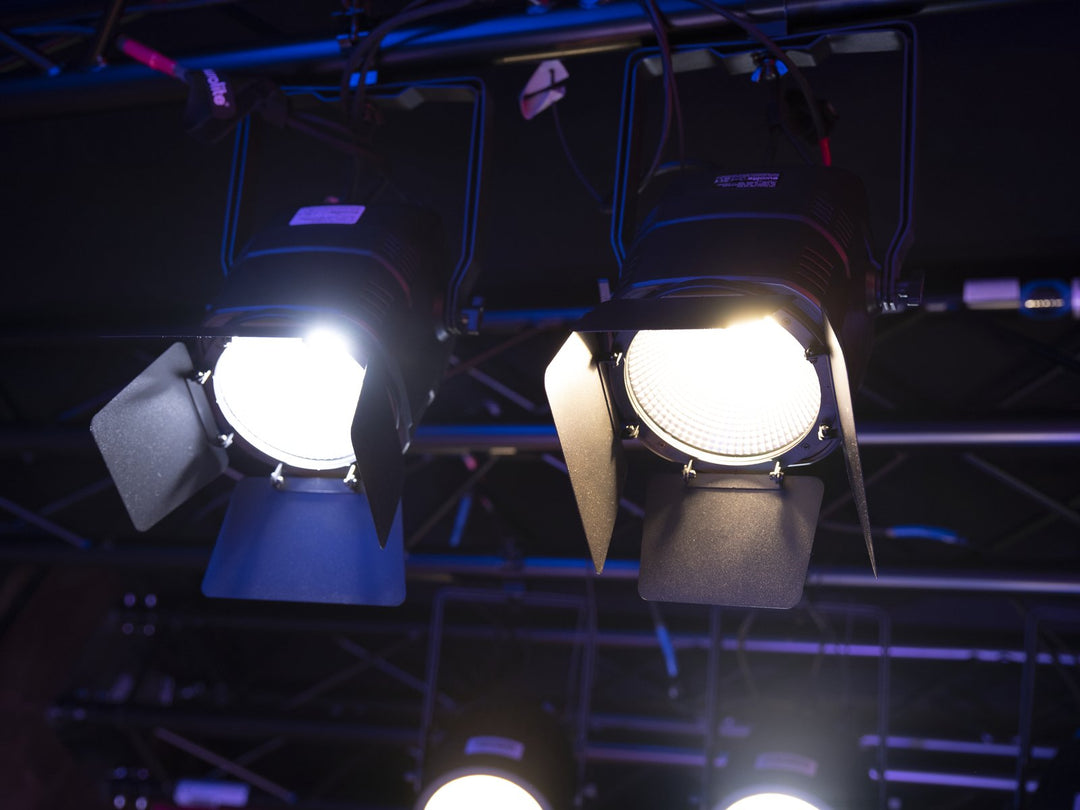 Eurolite LED Projecteur Théâtre COB 100 WW