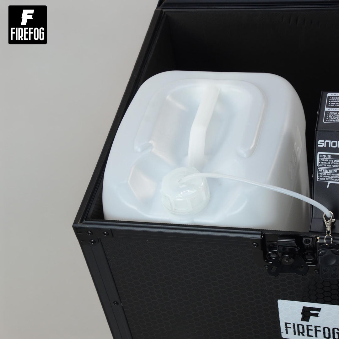 Machines à neige Firefog Snow Storm 1500 Pro de 1500 W dans un flightcase