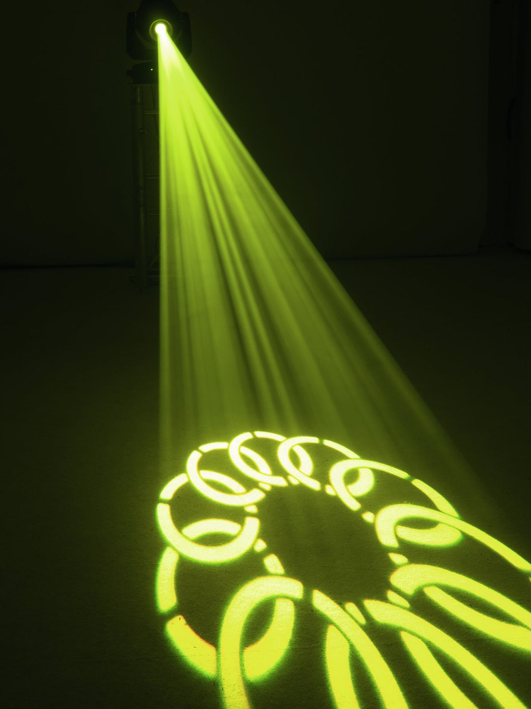 Eurolite LED TMH-S180 Tâtes Mobiles Spot