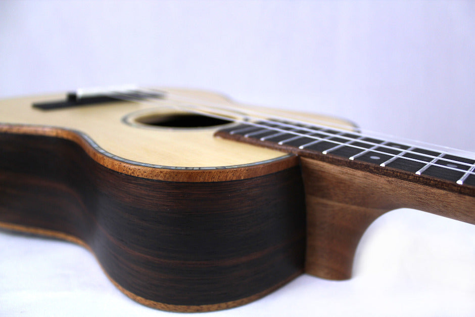 Reno RU440 Tenor Ukulele