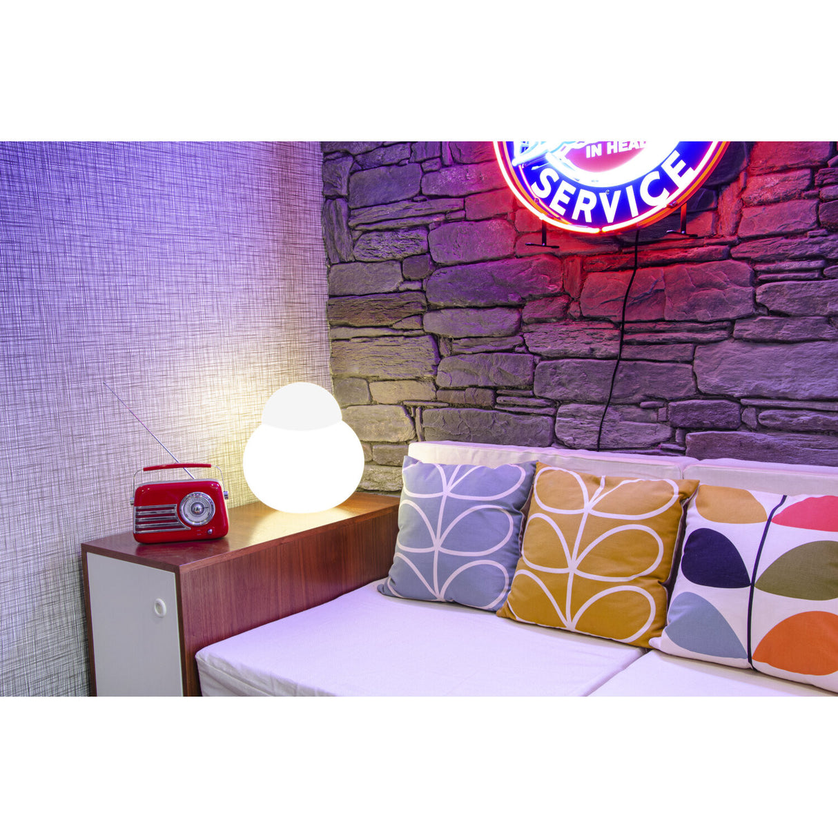 Madison Retro Radio with Bluetooth and FM (Red)