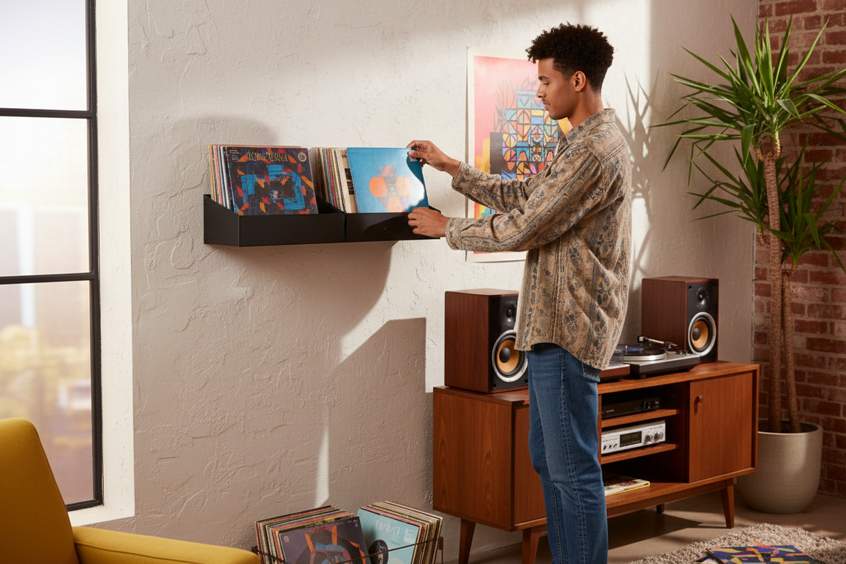 Studio 57 Vinyl Wall Shelf Large (black)