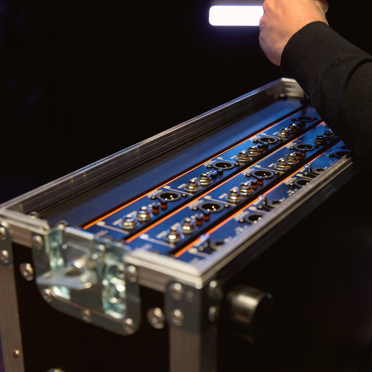 Palmer BRIDGE 4A+ - Boîtier DI 19" / boîtier d’isolation de ligne, 4 canaux, actif