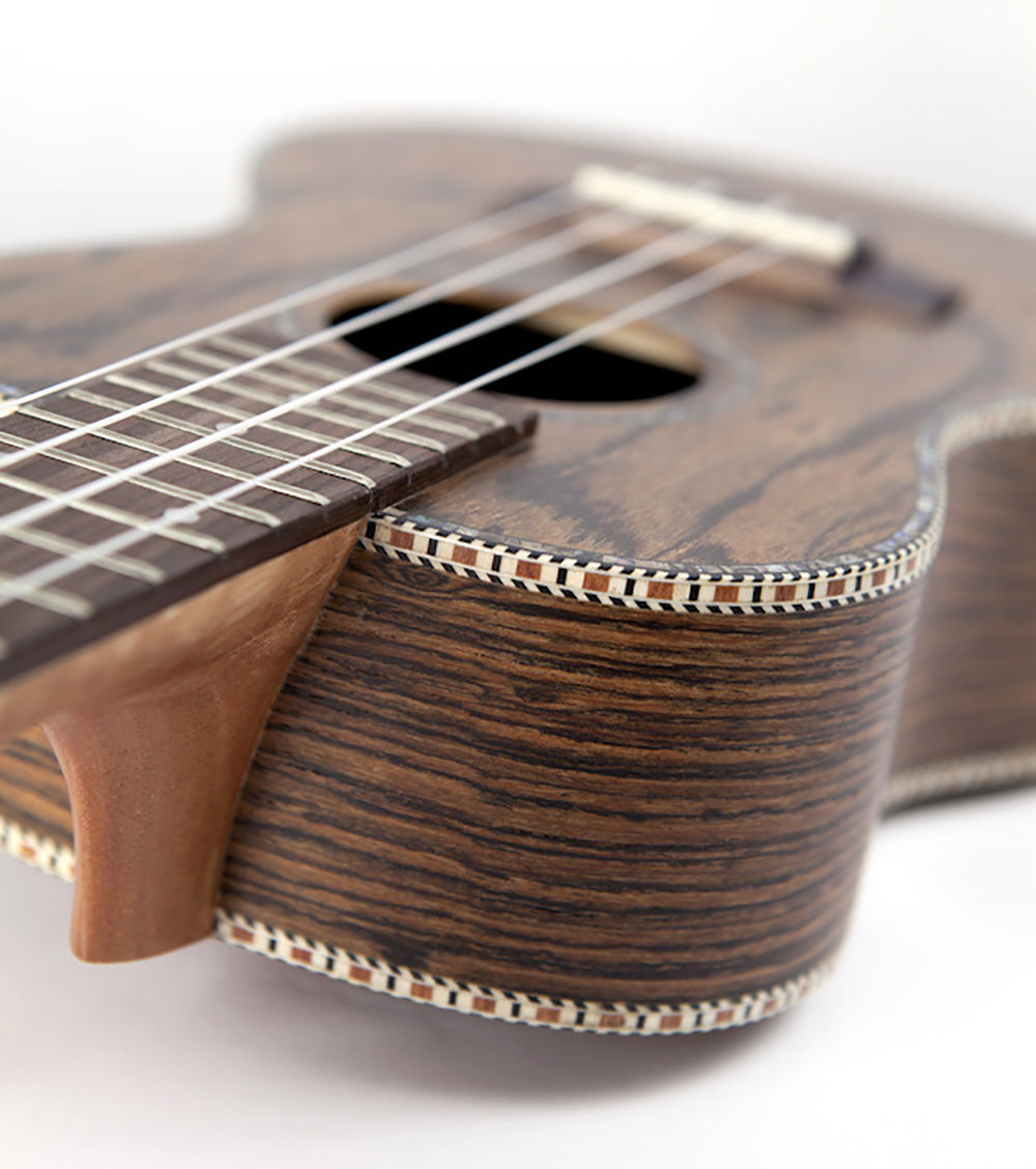 Reno RU370 Grand Concert Ukulele (Natural)