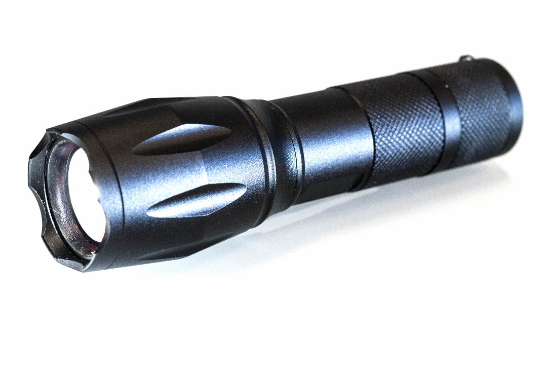 LED Lampe de Poche avec Zoom