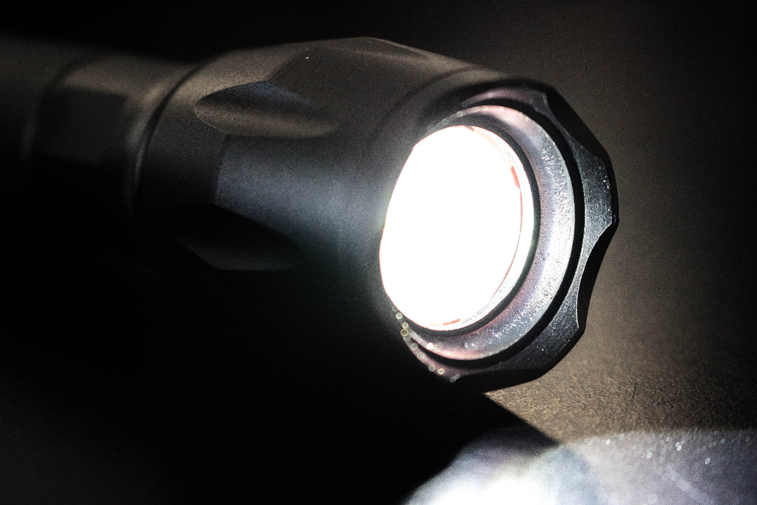 LED Lampe de Poche avec Zoom
