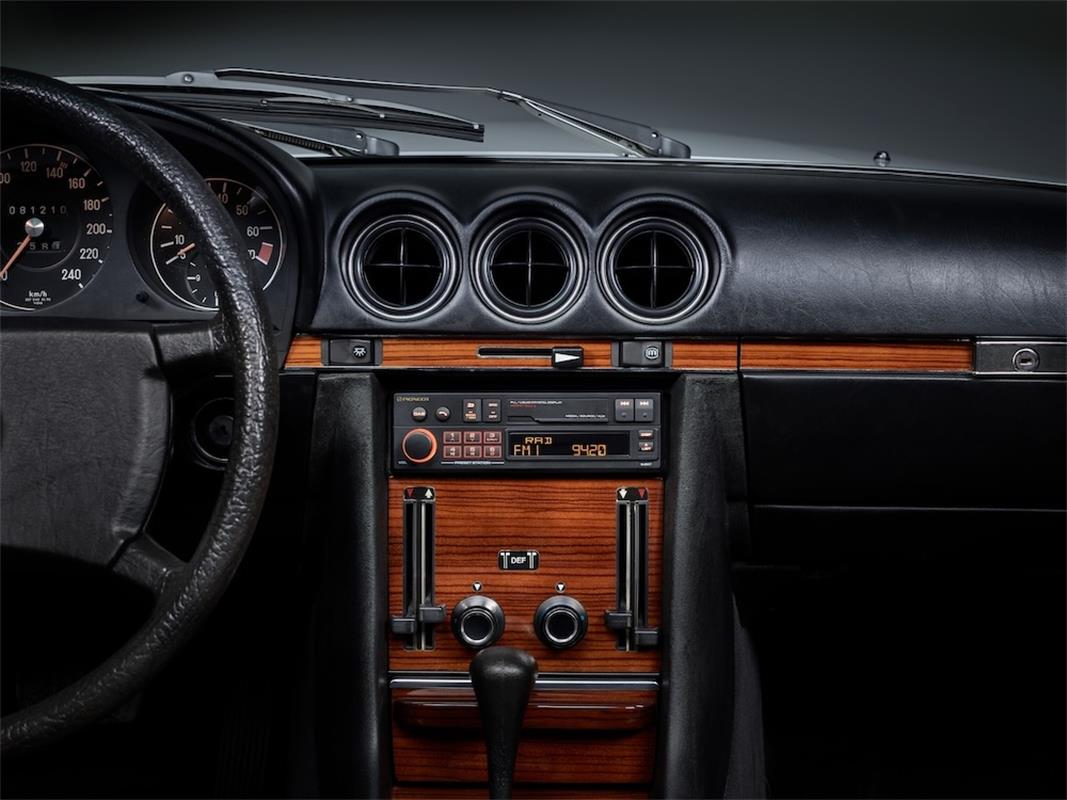 Pioneer SXT-C10PS autoradio rétro avec DAB+ et Bluetooth