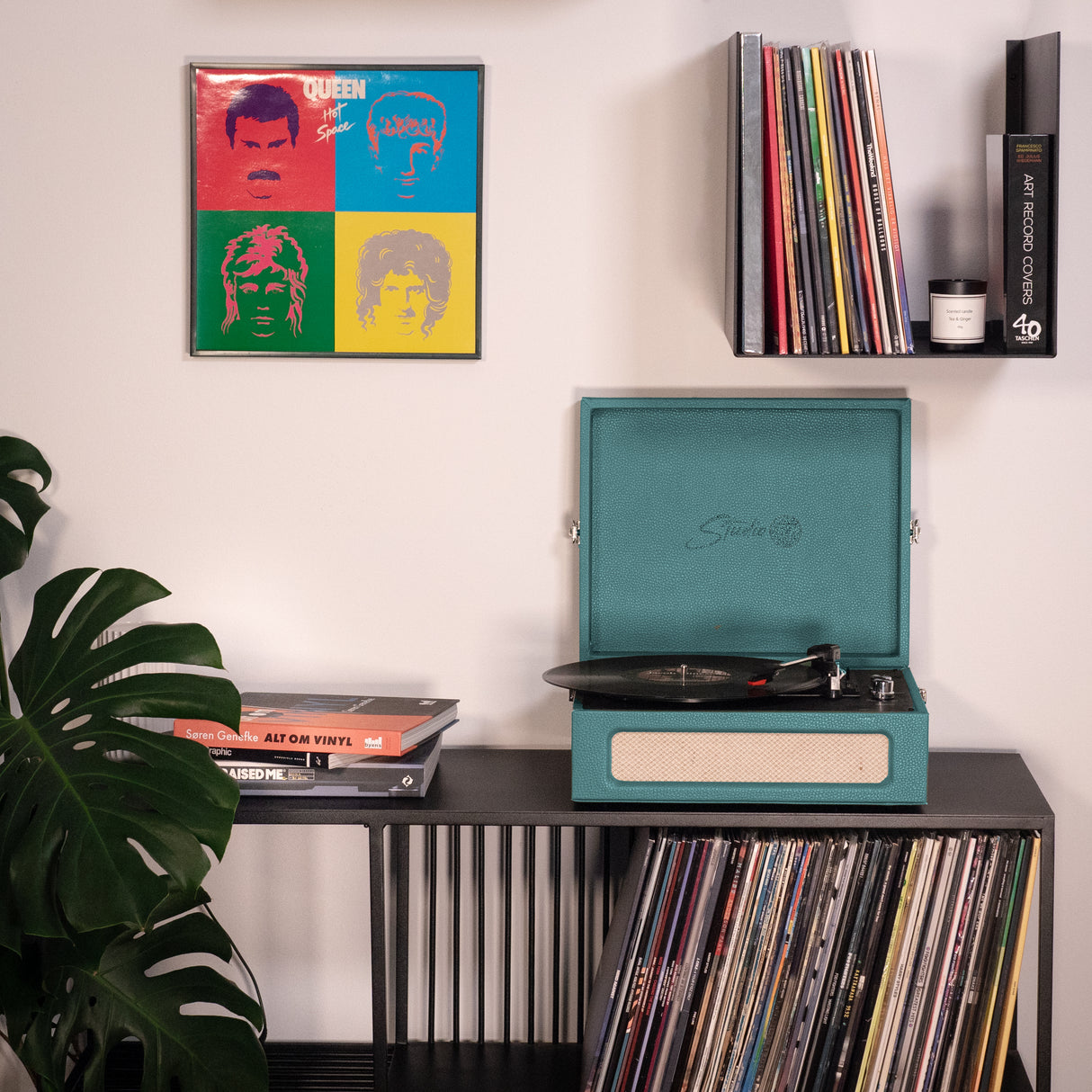 Studio 57 Groovy Turntable with LP Stand (Ivy)