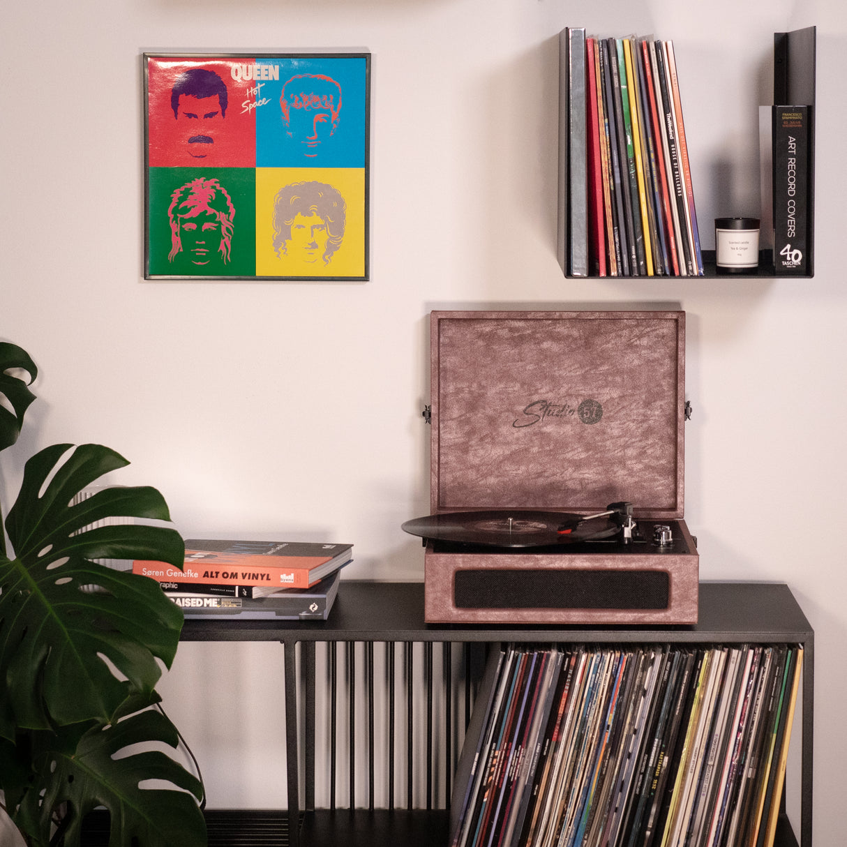 Studio 57 Groovy Turntable (Purple)