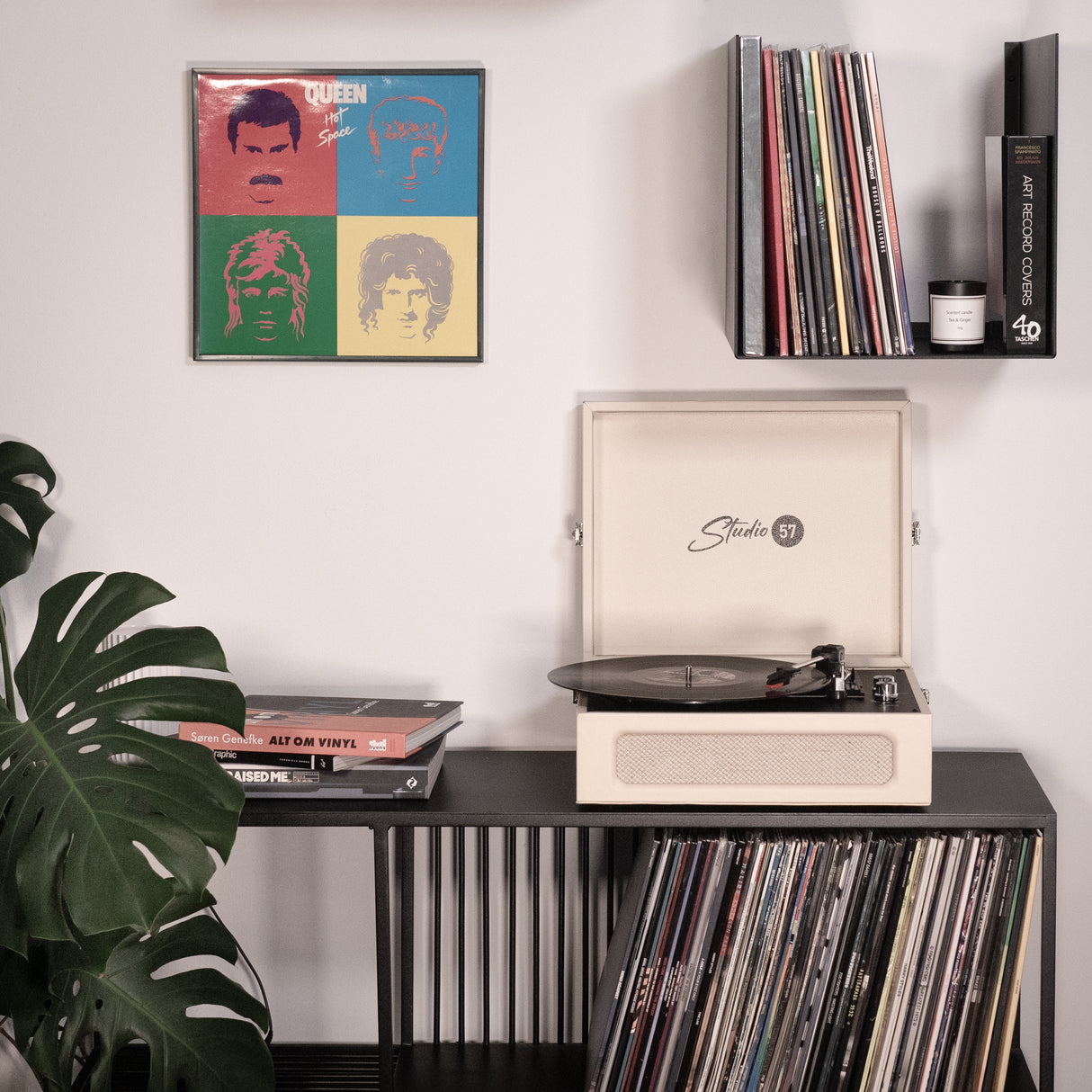 Studio 57 Groovy Turntable (Cream)