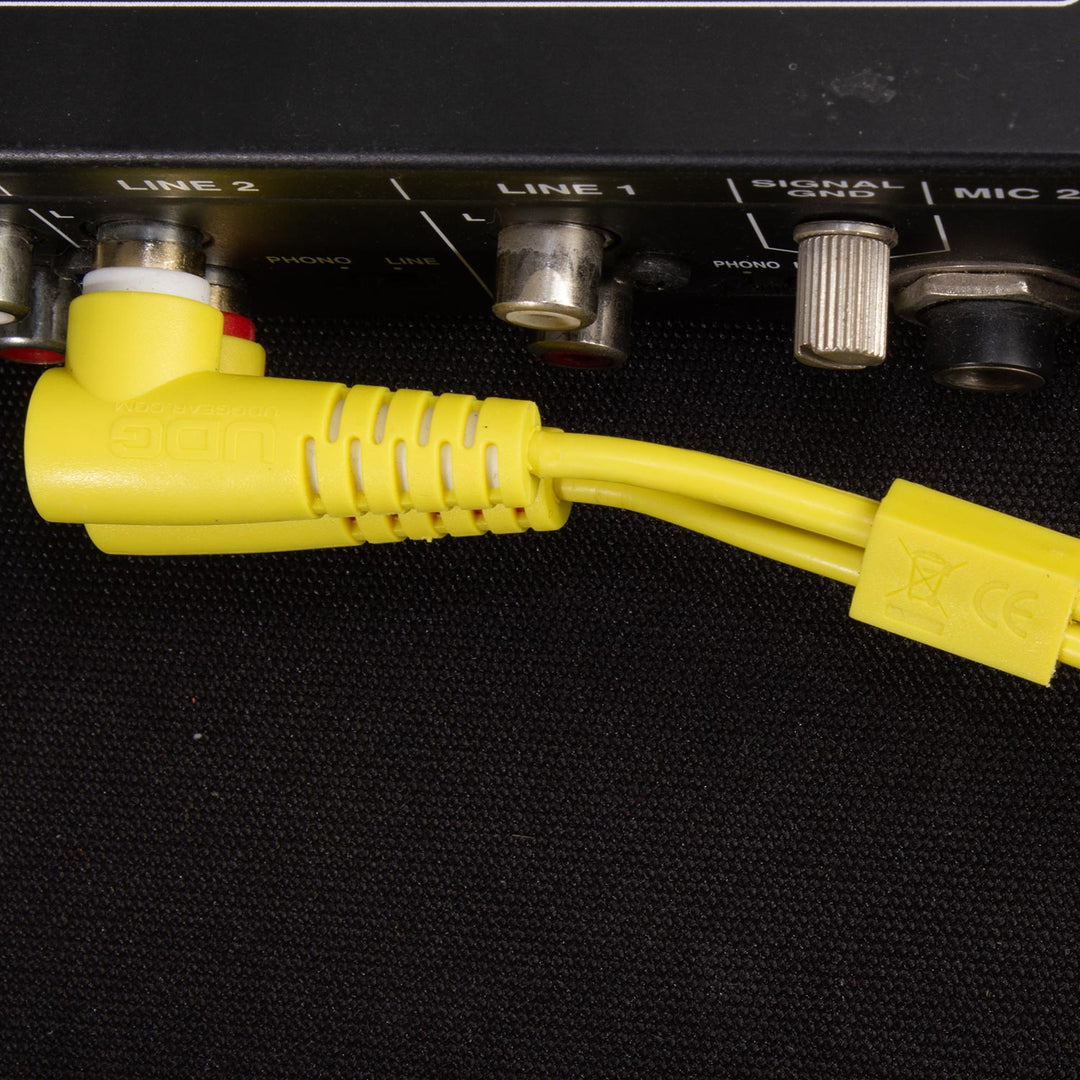 UDG Ultimate Audio Cable Set RCA Droit-RCA Coudé Jaune 3m