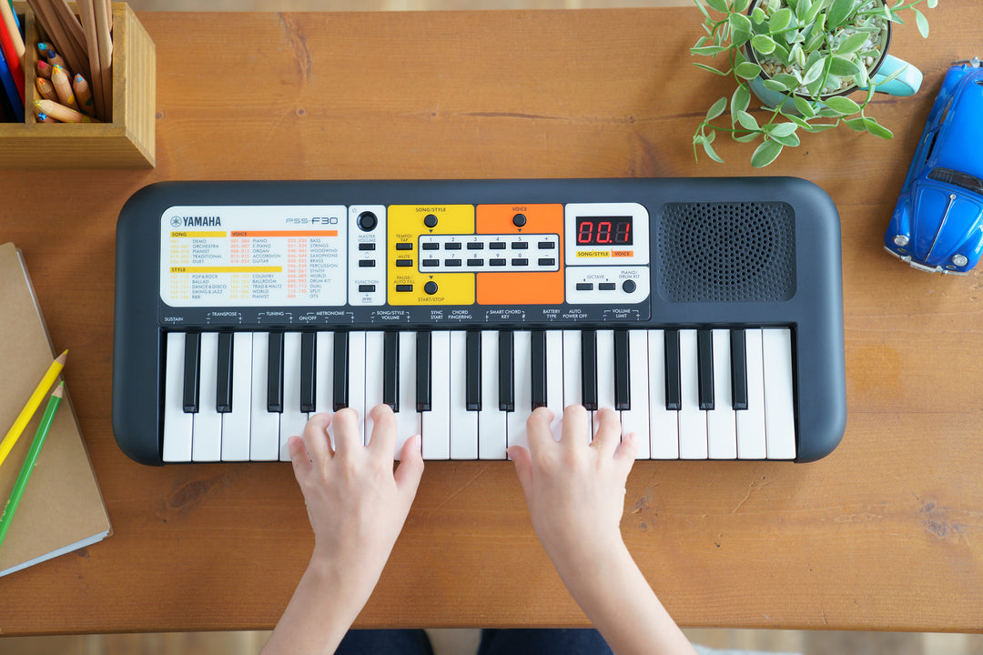 Yamaha PF30 Craviers pour enfants (Noir)