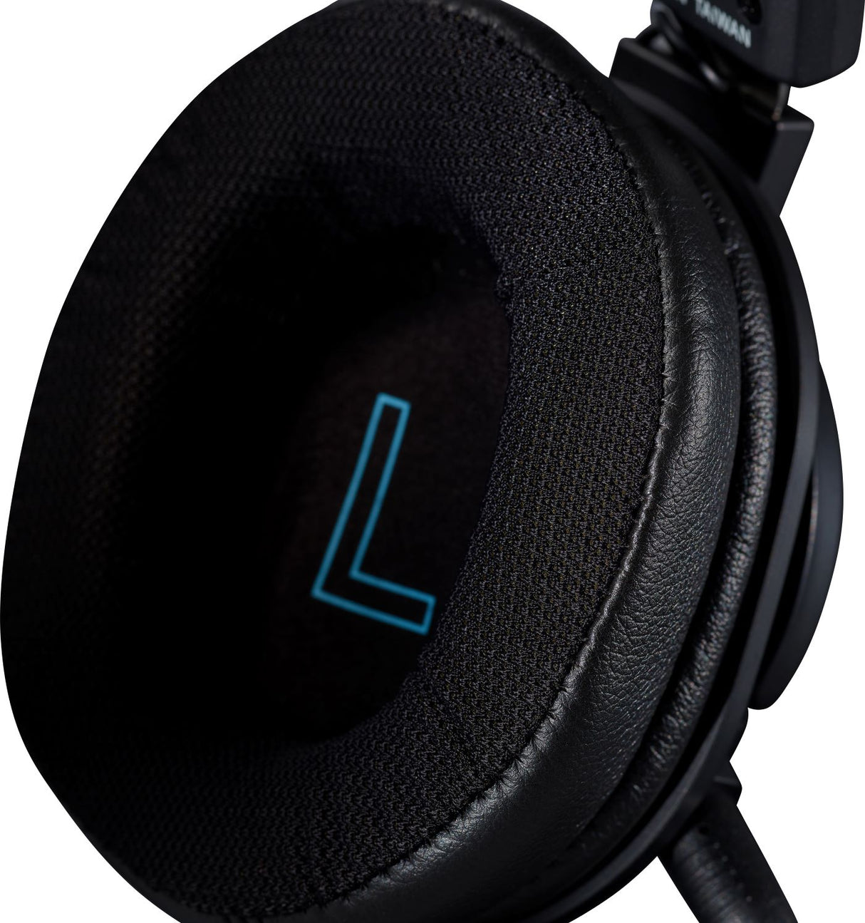 Yamaha YHG-01 Over-Ear Headphones (Black)