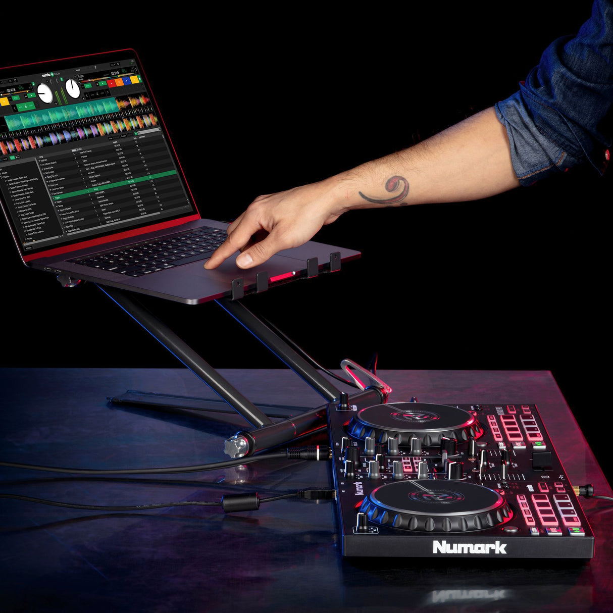 NUMark Mixtrack-Pro-FX DJ controller
