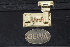 Étui de Guitares GEWA Arched Top Prestige - Guitare acoustique 6 cordes