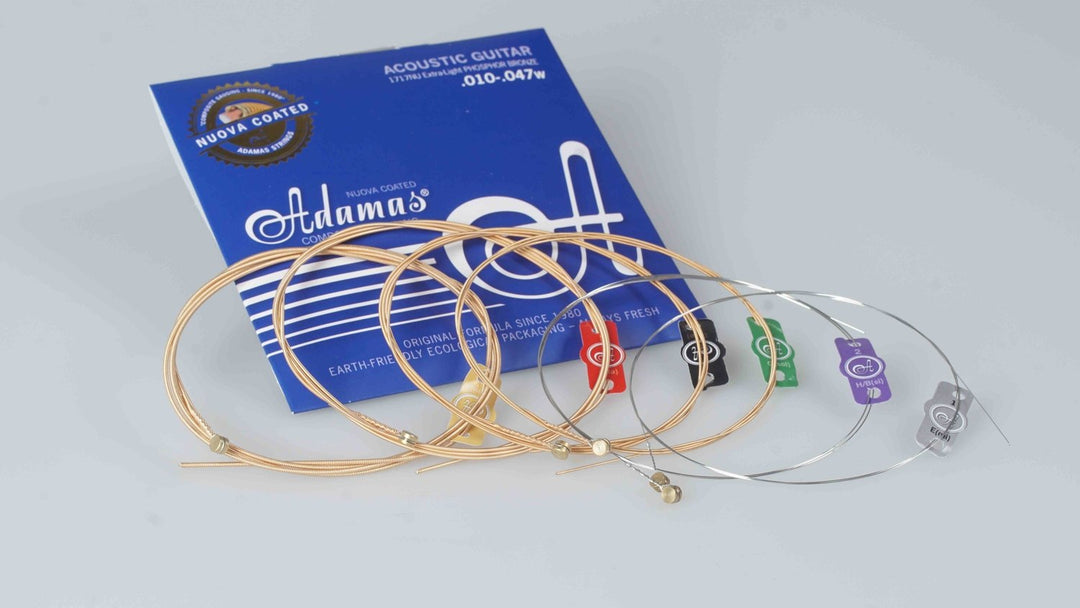 Cordes Adamas pour Guitares acoustiques Nuova Phosphor Bronze à âme ronde revêtue - Conviennent également aux personnes allergiques (1717NURC)