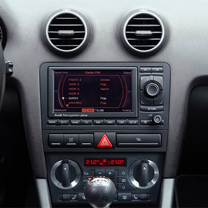 Kit 2-DIN 8" pour Audi A3 avec écran