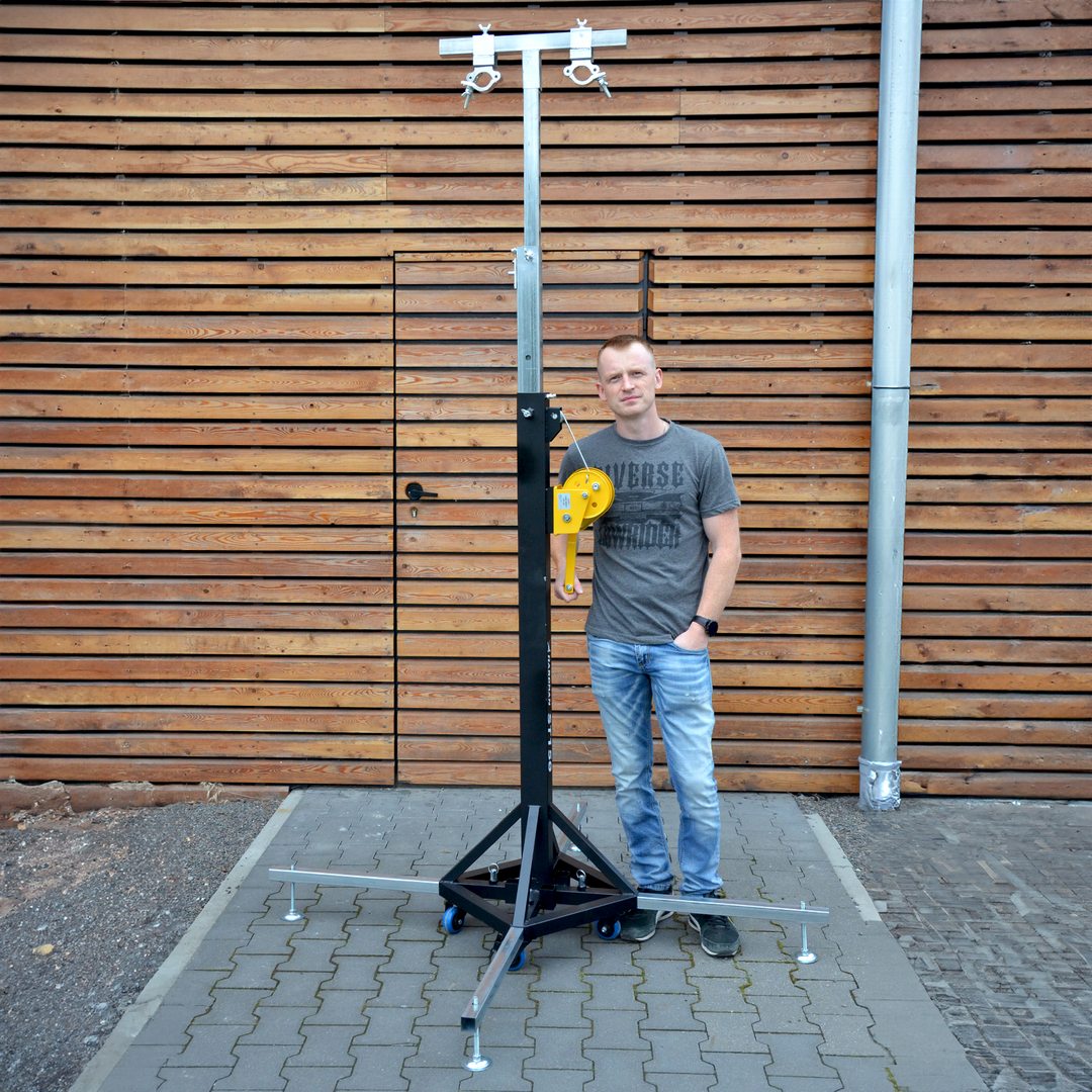 Hardman ST150, tour de scène avec treuil, de 1,75 à 4,3 m, 150 kg