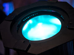 EUROLITE LED PFE-200 3000K Projecteur Profile Spot