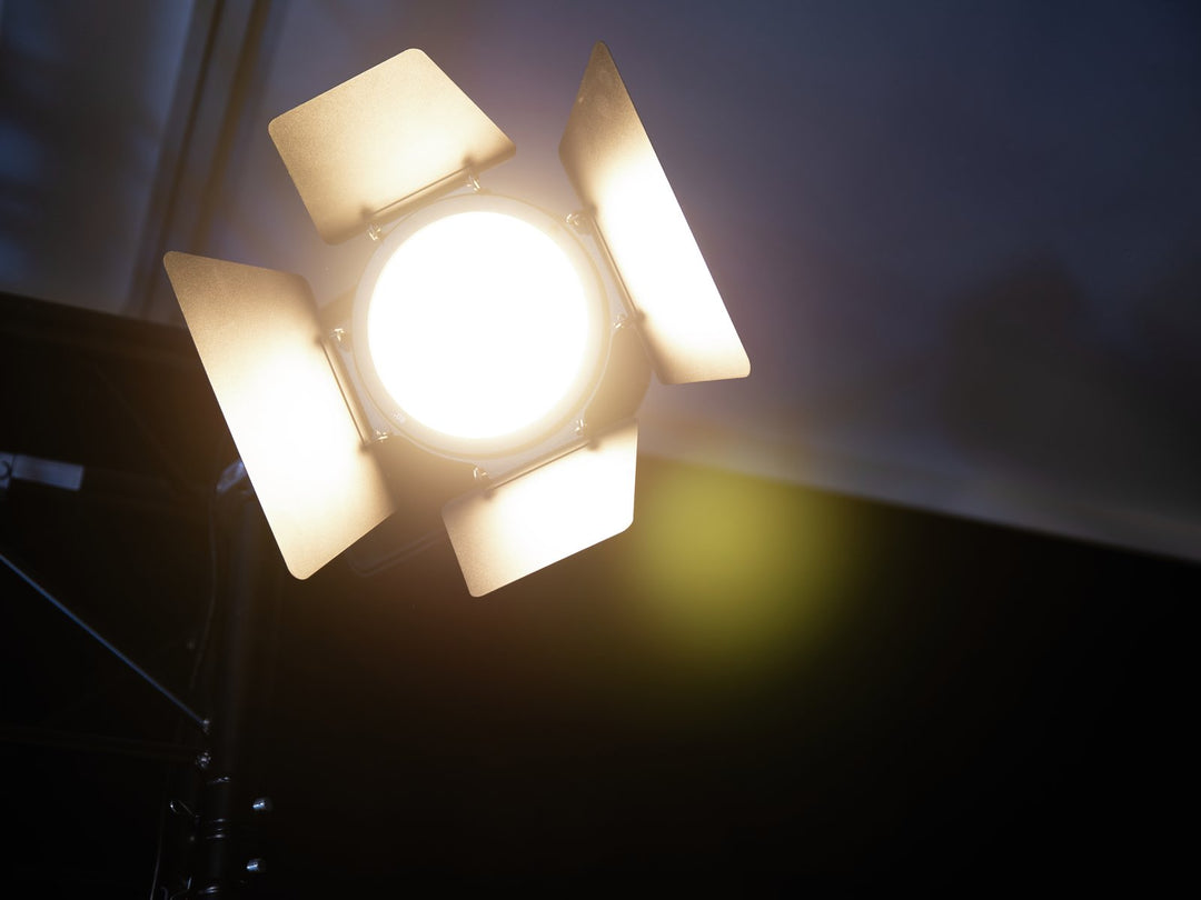 Eurolite LED Projecteur Théâtre COB 200 WW