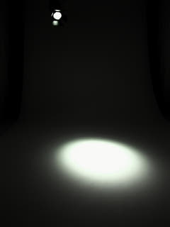 Eurolite LED THA-250F Spot de Théâtre