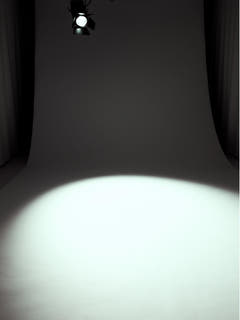 Eurolite LED THA-250F Spot de Théâtre