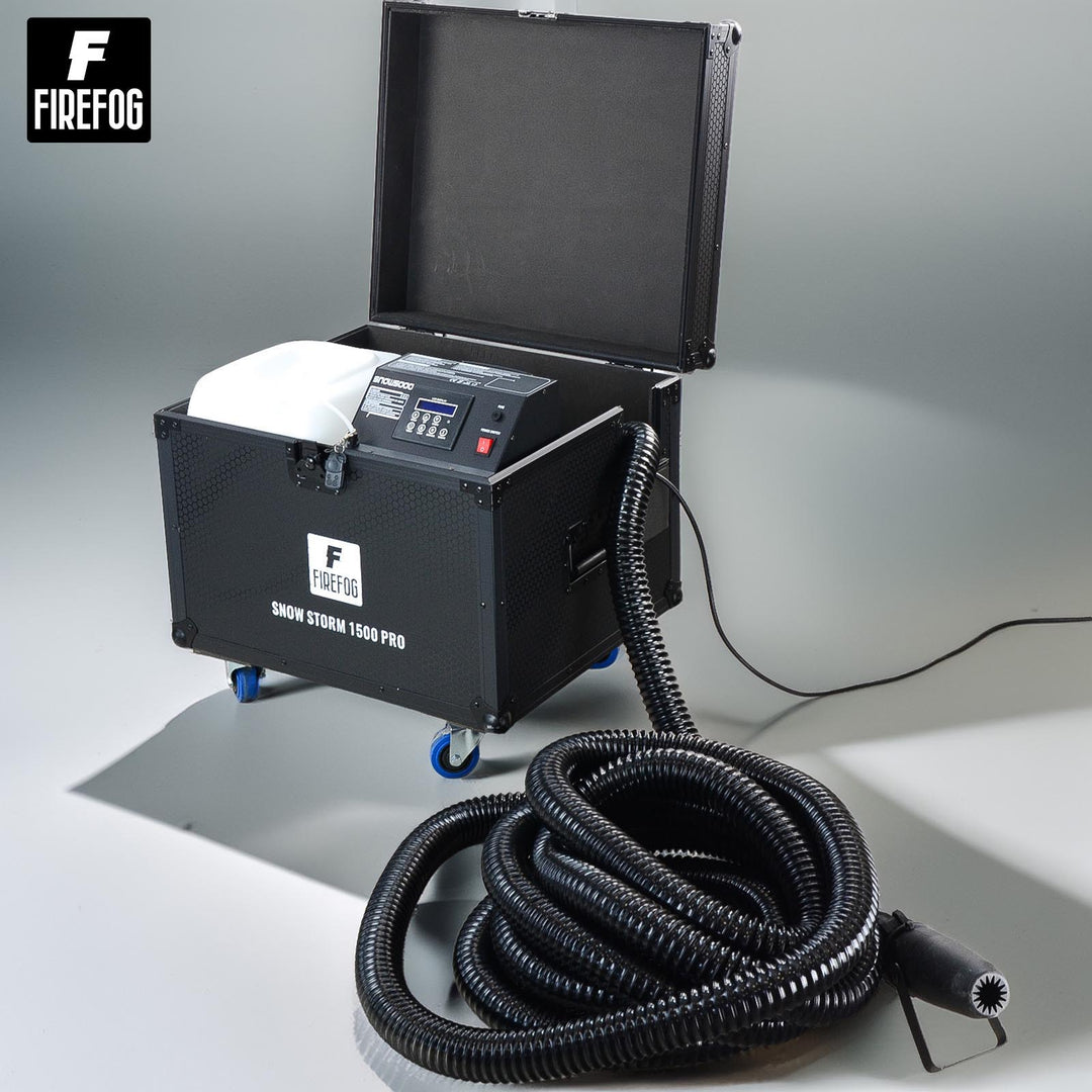Machines à neige Firefog Snow Storm 1500 Pro de 1500 W dans un flightcase