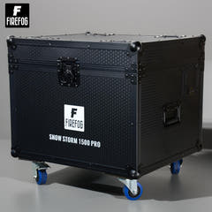 Machines à neige Firefog Snow Storm 1500 Pro de 1500 W dans un flightcase
