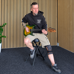Hardman SB207 repose-pied pour guitare avec repose-pied et support pour guitare.
