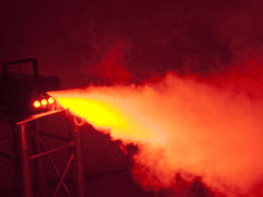 EUROLITE N-11 LED machine à brouillard hybride ambre
