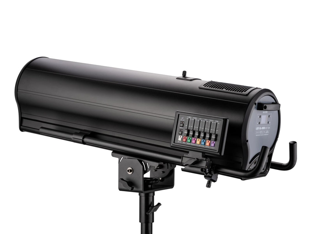 EUROLITE LED SL-1000 MFZ DMX projecteur de recherche avec flight case