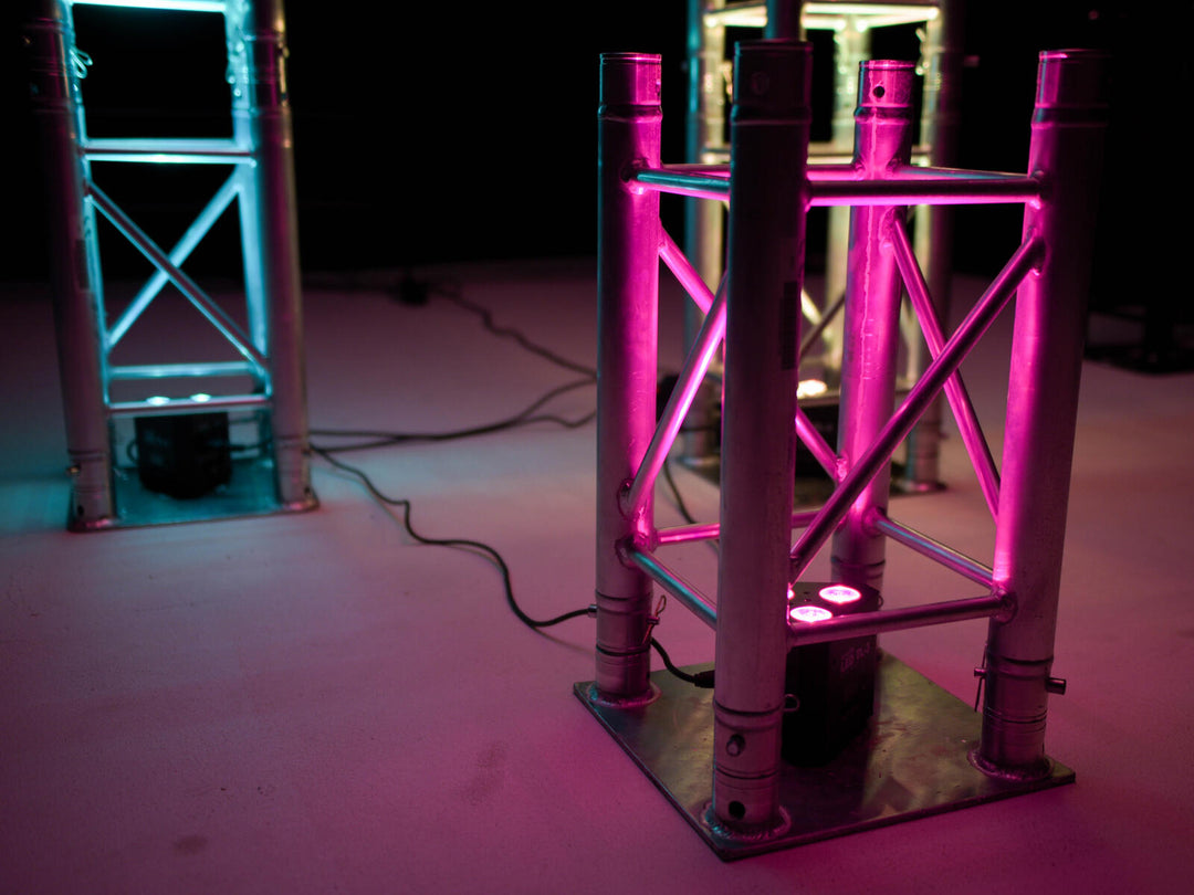 Eurolite LED TL-3 RGB+UV Trusslight