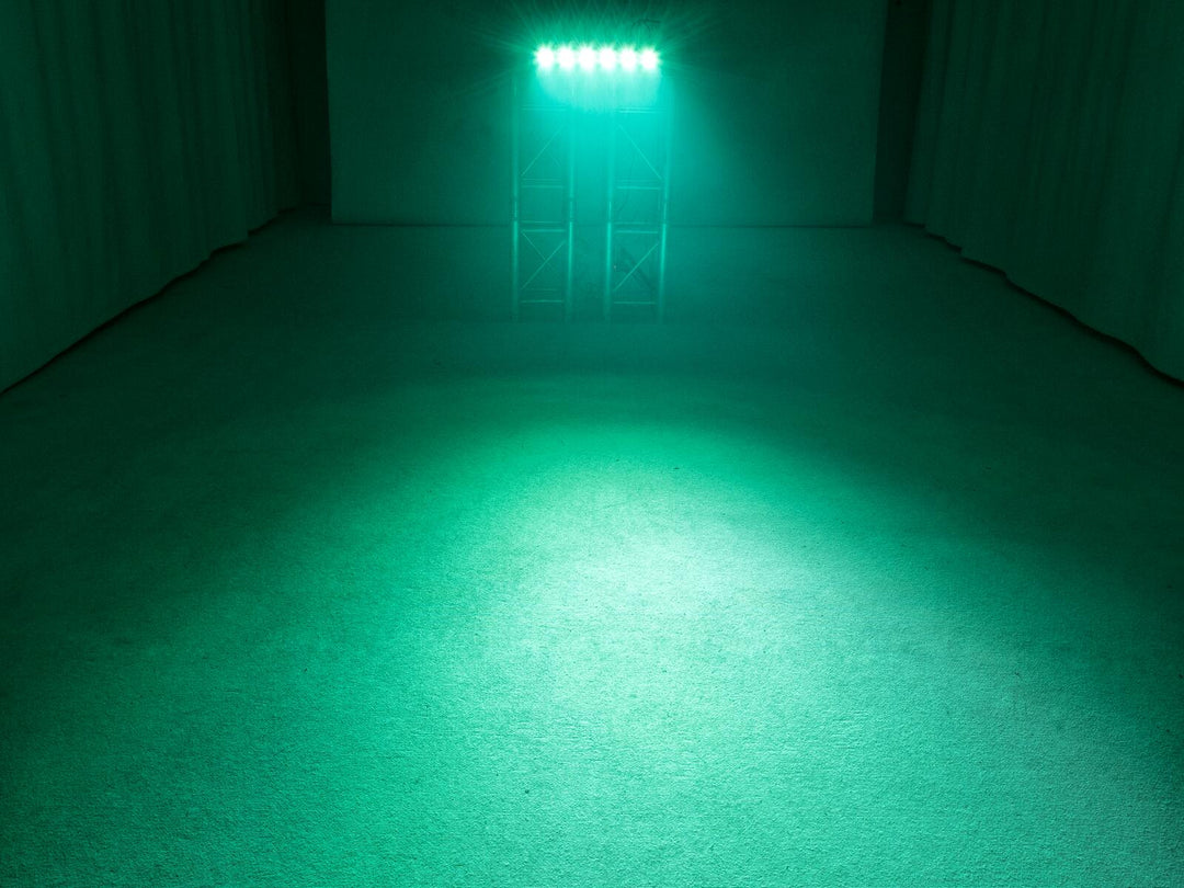 Eurolite BARRES LED-6 QCL RGB+UV Bar