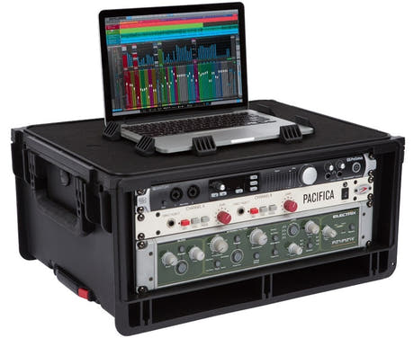 SKB Cases 1SKB-iSF4U Studio Flyer 4U