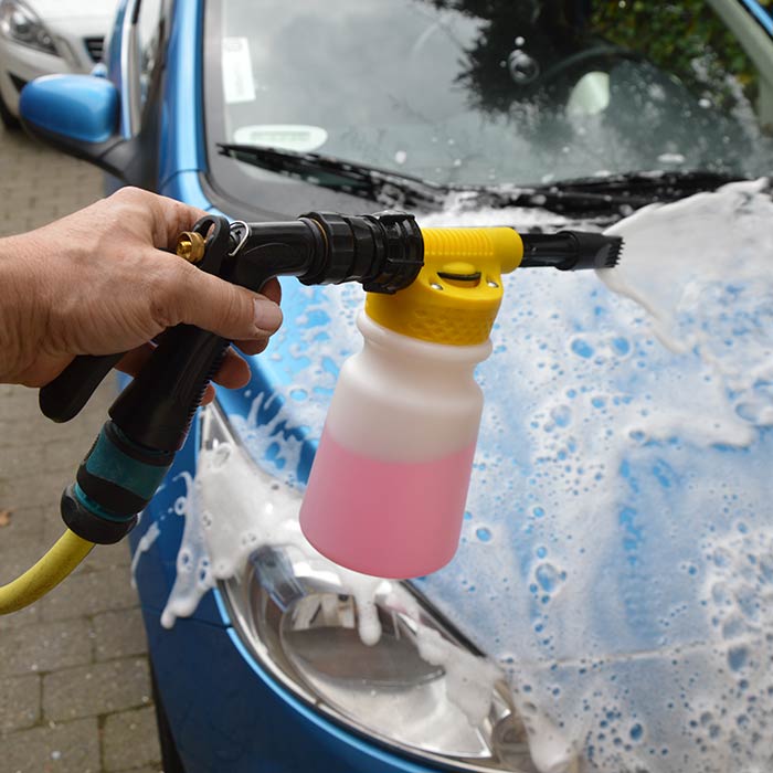 Lance à mousse pour tuyau d’arrosage