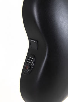 Ovation Guitare électro-acoustique Celebrity CS Standard Mid Cutaway - Natural (CS24L-4-G)