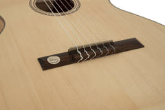 GEWA Guitare classique Pro Natura Gold 4/4 - 4/4, entièrement massive (Cherry)