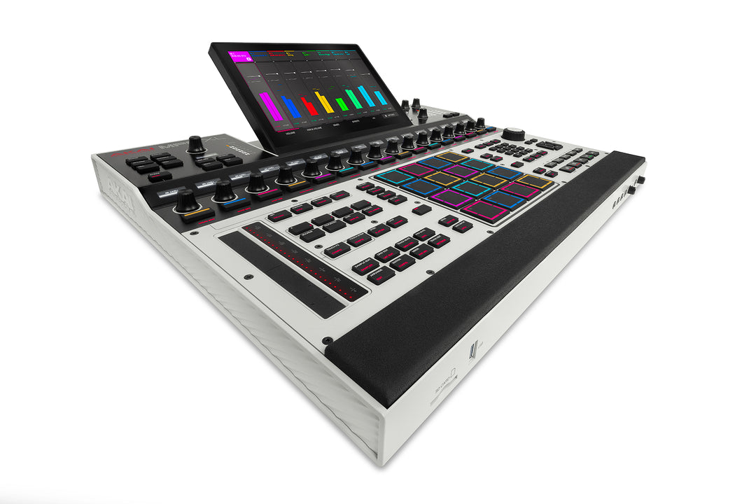 Akai Pro MPC XL – Standalone Production Workstation