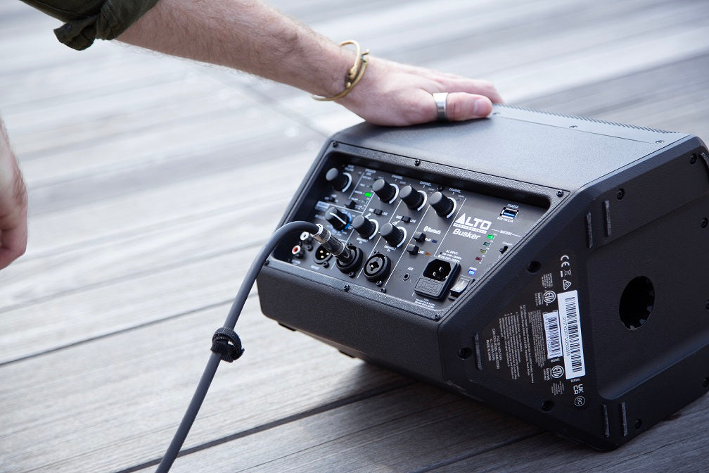 Alto bushes battery speaker