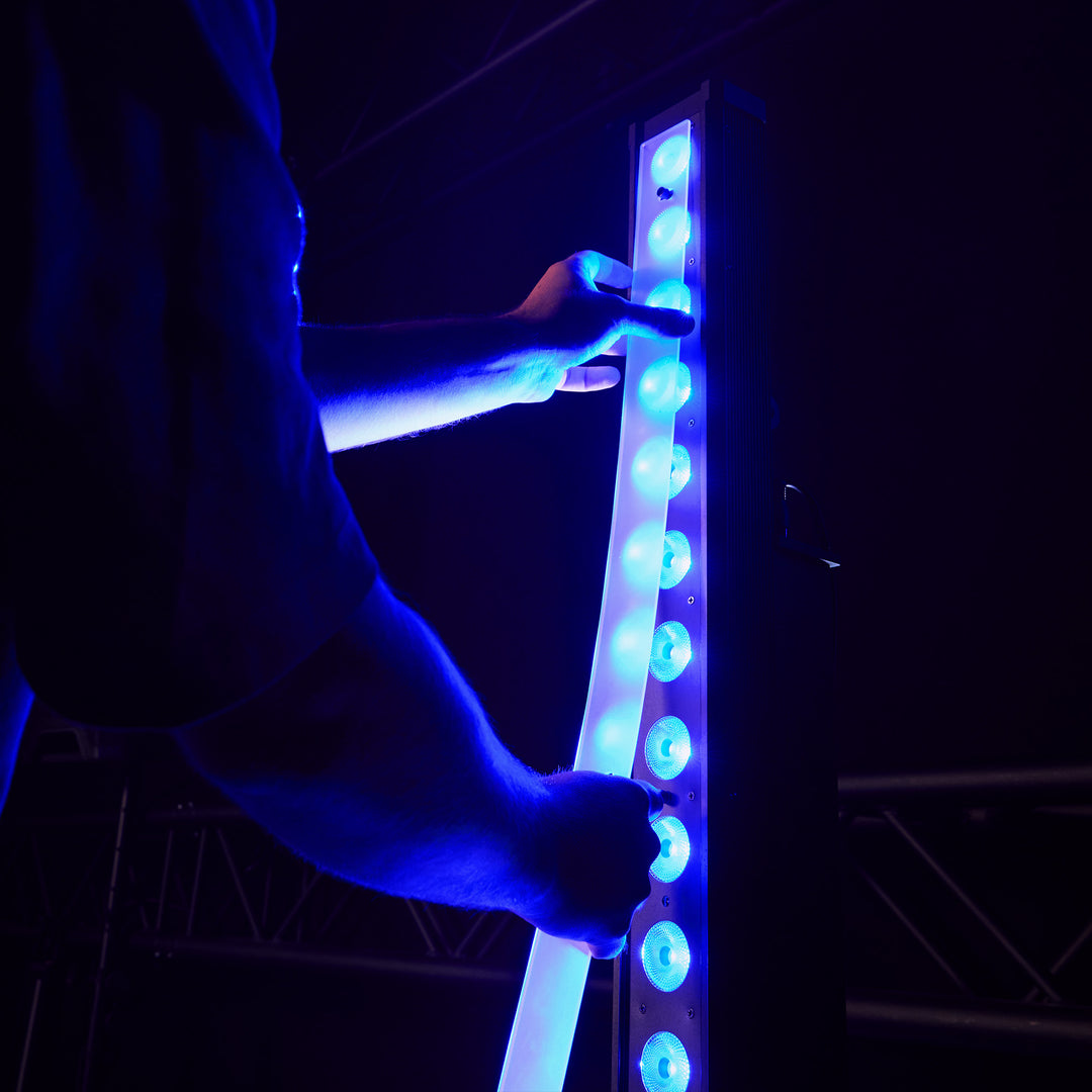 Cameo ROOT® BAR 6 - 16 x 12 W RGBAW + barre UV-LED
