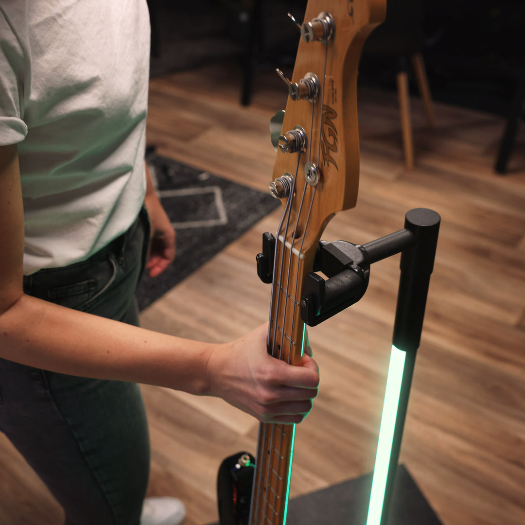 Gravity GS LS 01 NH B - Support lumineux pour Guitares GLOW-STAND®, Neckhug