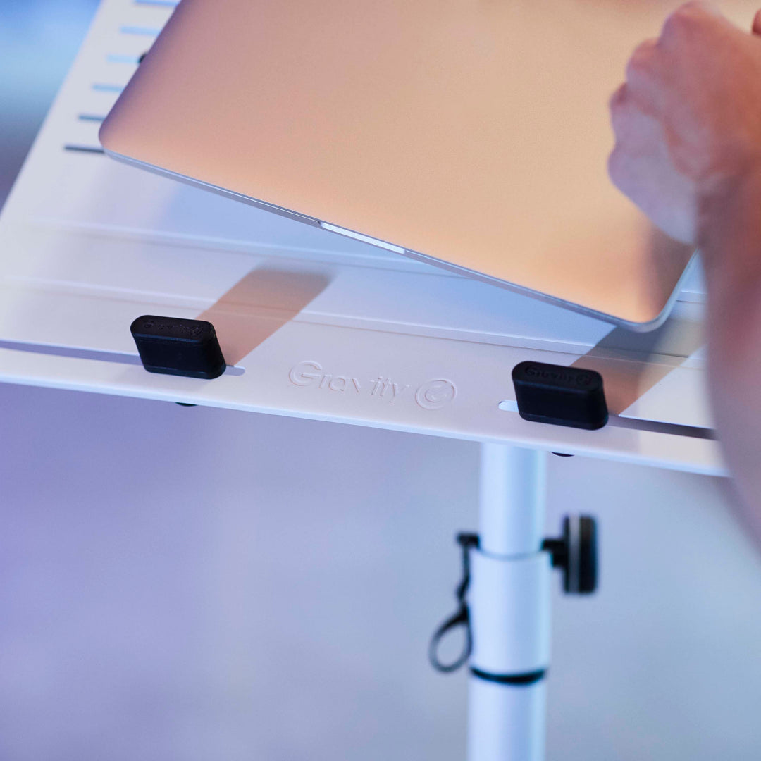 Gravity LTS T 02 W - Support universel pour ordinateur portable avec tiges de maintien réglables et base en acier