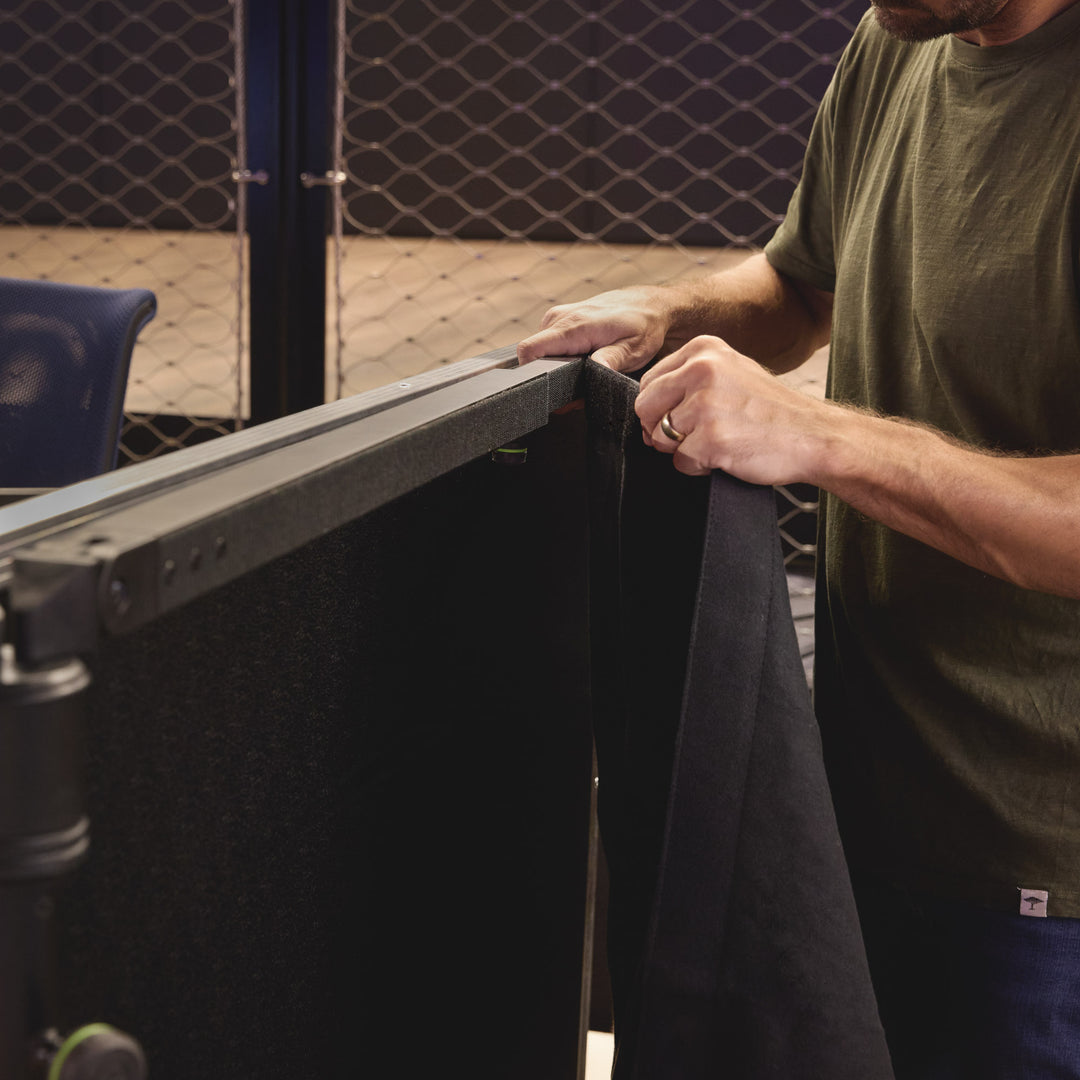 Gravity PAD T M - Barre transversale télescopique horizontale de longueur moyenne pour système de rideaux Pipe and Drape