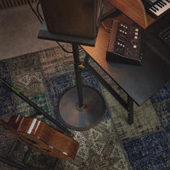 Gravity SP 3202 LR B - Pied pour enceinte de monitoring de studio avec grande base ronde