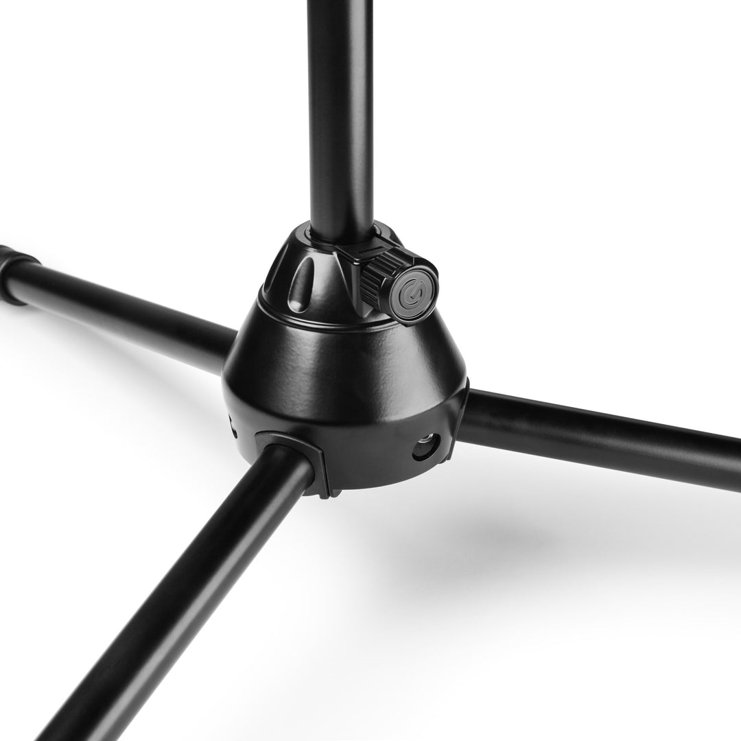 Gravity TMS 4321 OH B - stand de microphone overhead pour tournées, avec trépied pliable extra-large et perche extra-longue