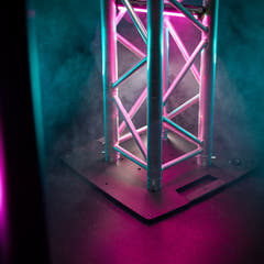 Gravity TWB 431 T B - Base de tournée multifonctionnelle carrée en acier avec possibilité de montage sur structure