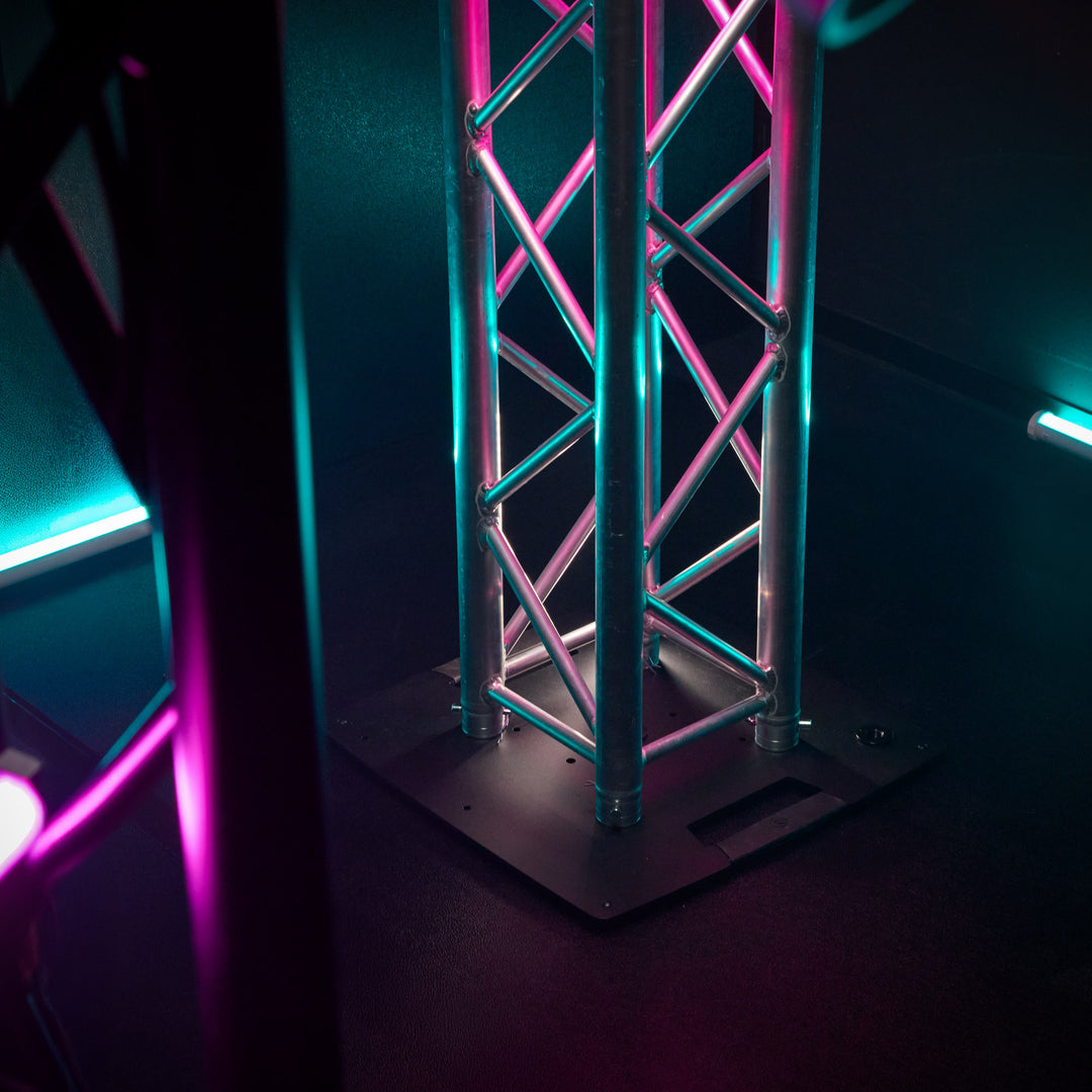 Gravity TWB 431 T B - Base de tournée multifonctionnelle carrée en acier avec possibilité de montage sur structure